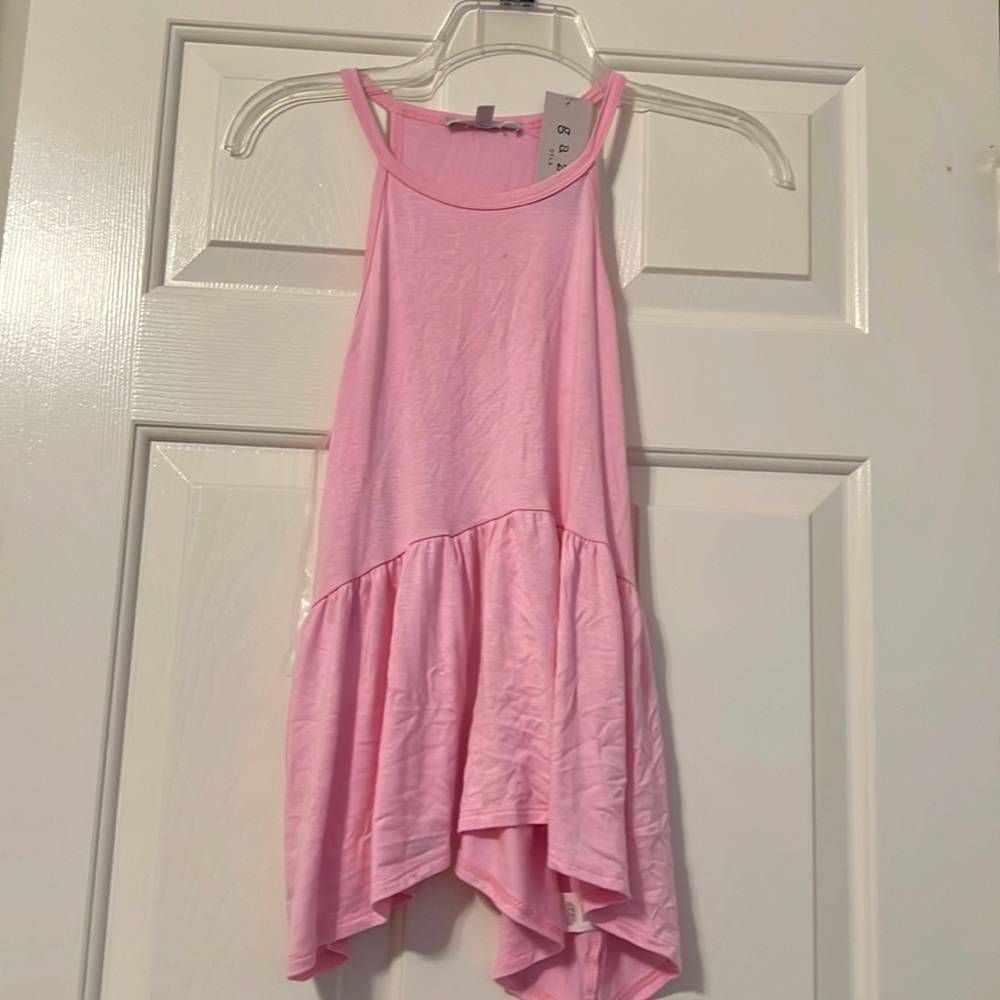 Pink tank